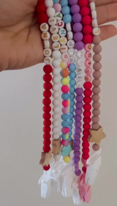 Prendedor de chupeta personalizado com nome para bebês