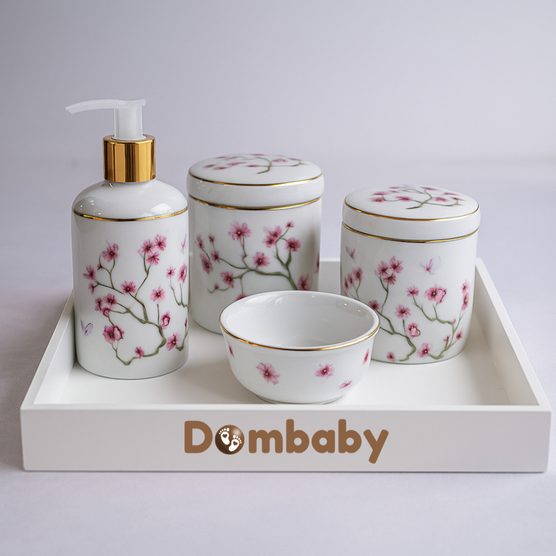 Kit Higiene Bebê Rosa Floral em Porcelana – Delicadeza e Organização
