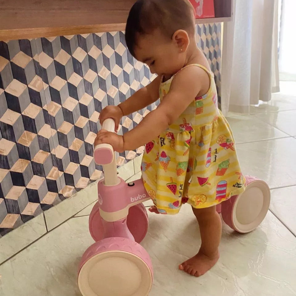 Bicicleta de Equilíbrio Com Som Para Bebês 4 Rodas Buba
