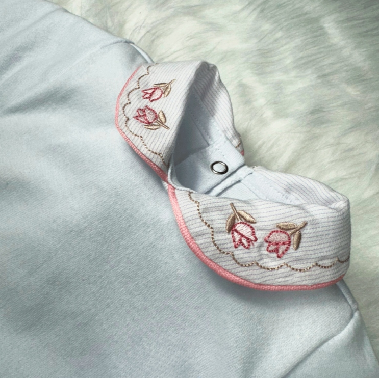 Body Bebê Menina com Gola Bordada – Conforto e Elegância