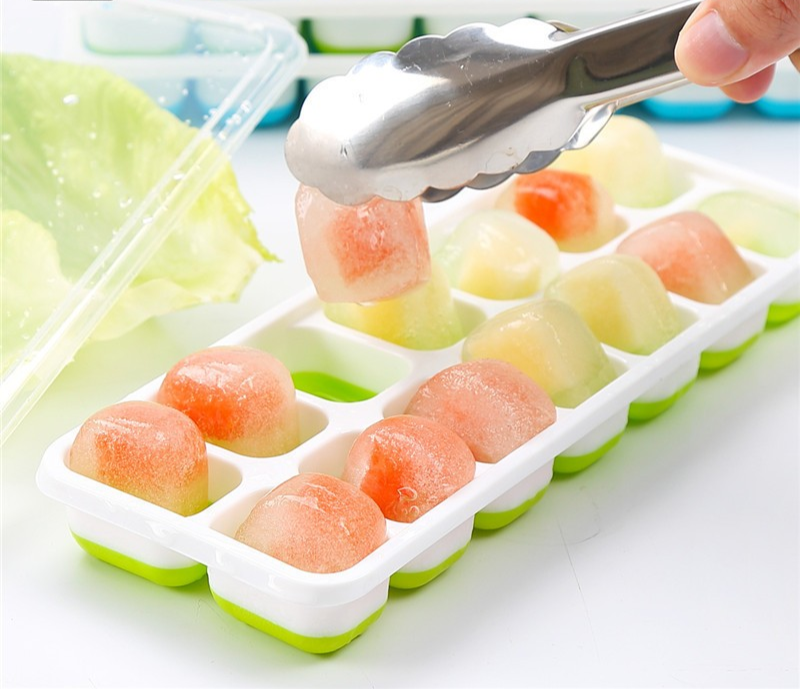 Kit 4 Formas de Gelo Silicone Com Tampa Rígida Flexível Fundo Retangular 14 Cubos Multiuso Lavável